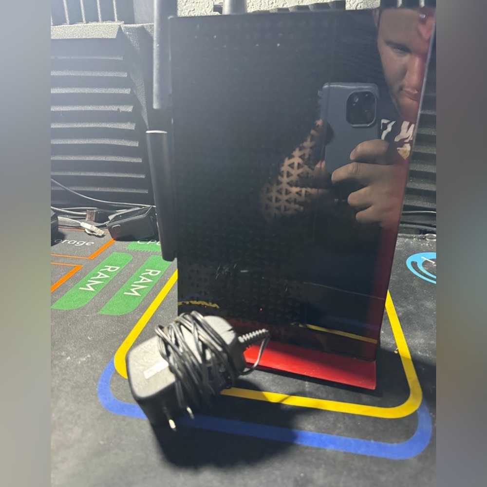 Net gear WiFi extender READ DESC